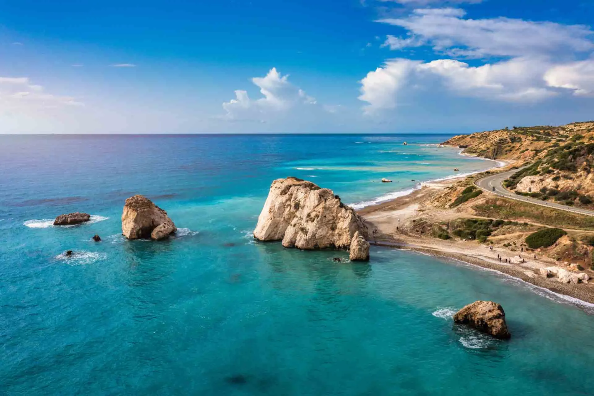 Afrodites klippa, där hon enligt myten steg upp ur havets skum