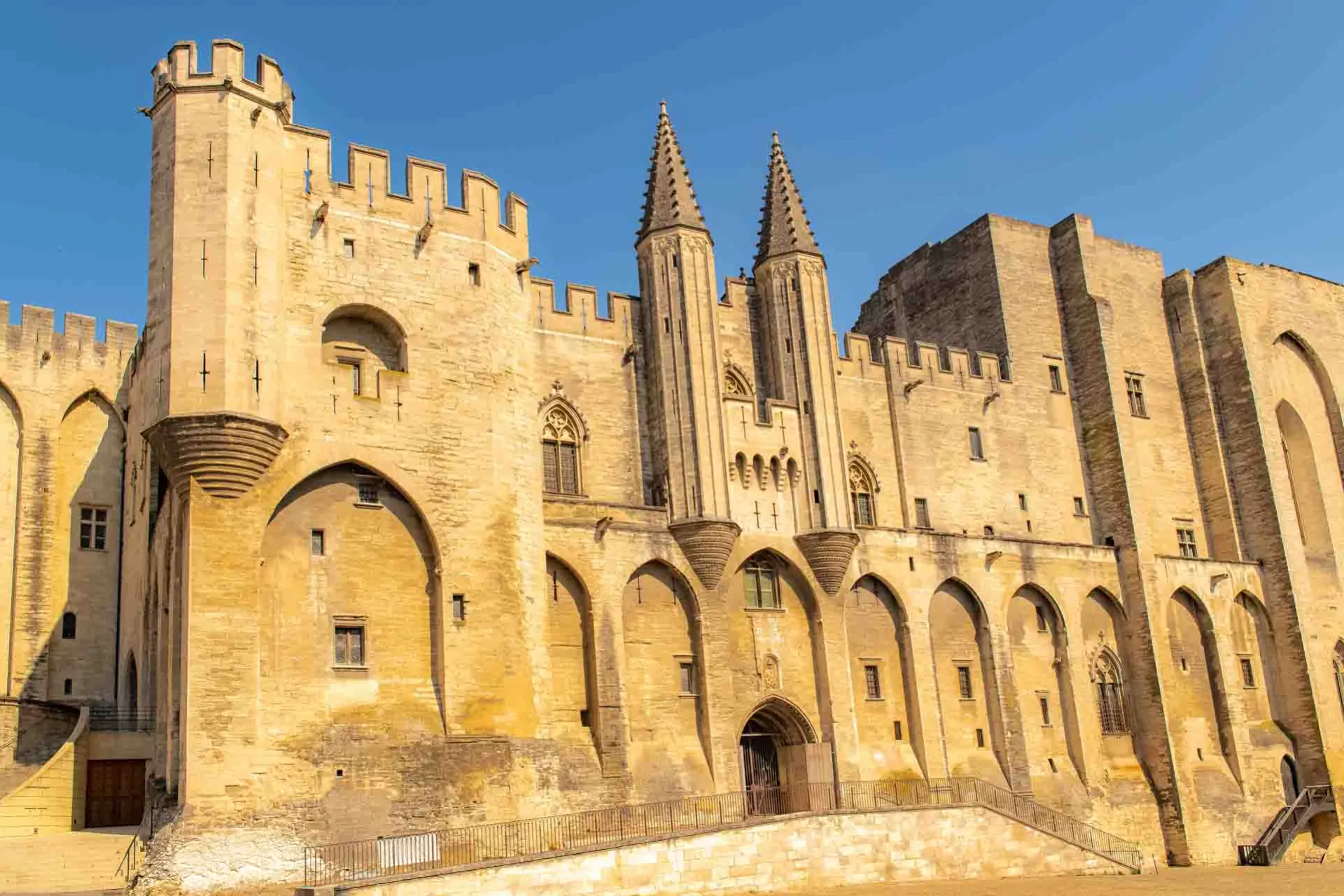 Påvarnas palats (Palais des Papes) i Avignon