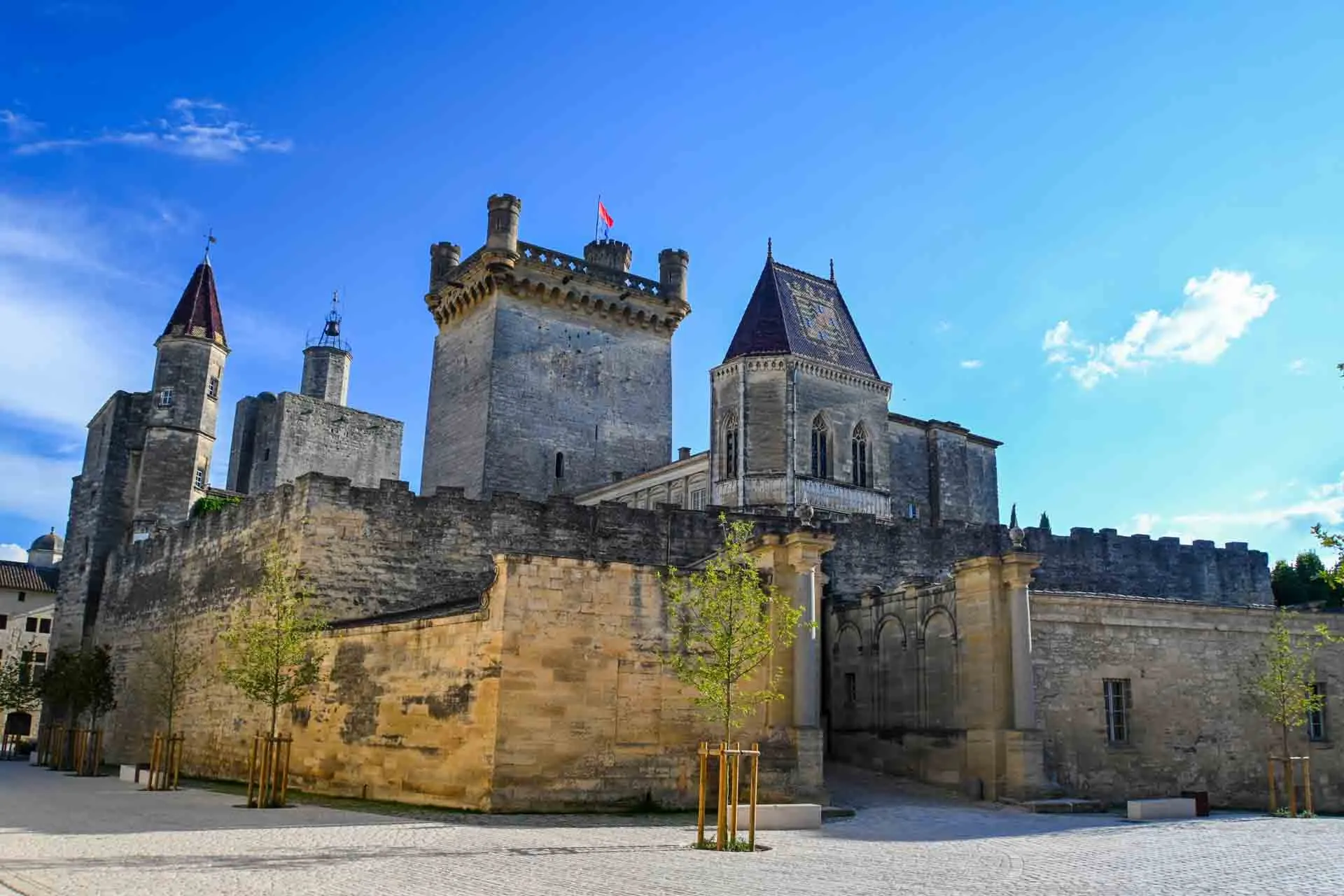 Det berömda hertigpalatset i Uzès är privatägt av familjen d’Uzès