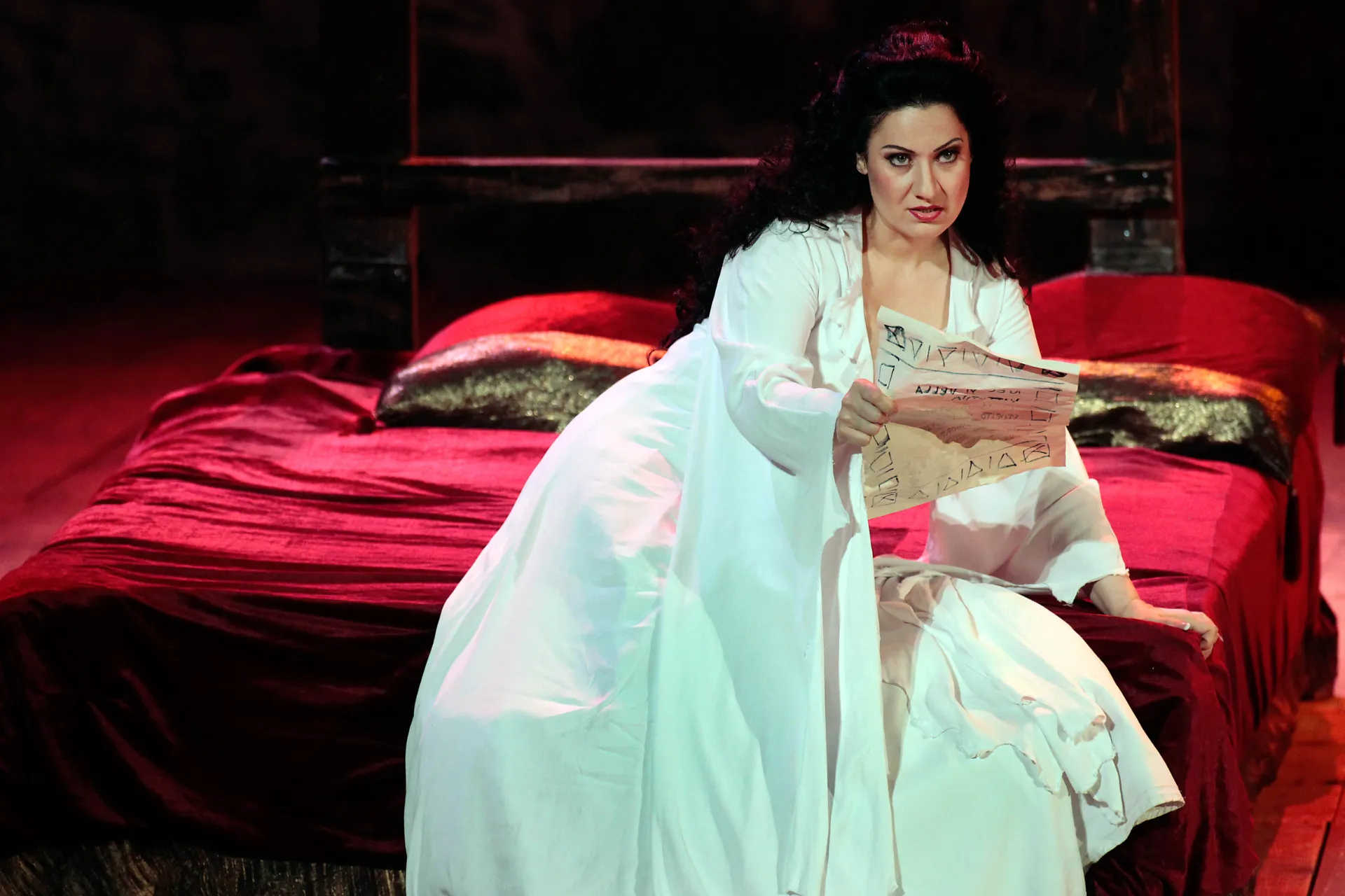 Lady Macbeth i intensiv scen från Verdis Macbeth Lady Macbeth i intensiv scen från Verdis Macbeth