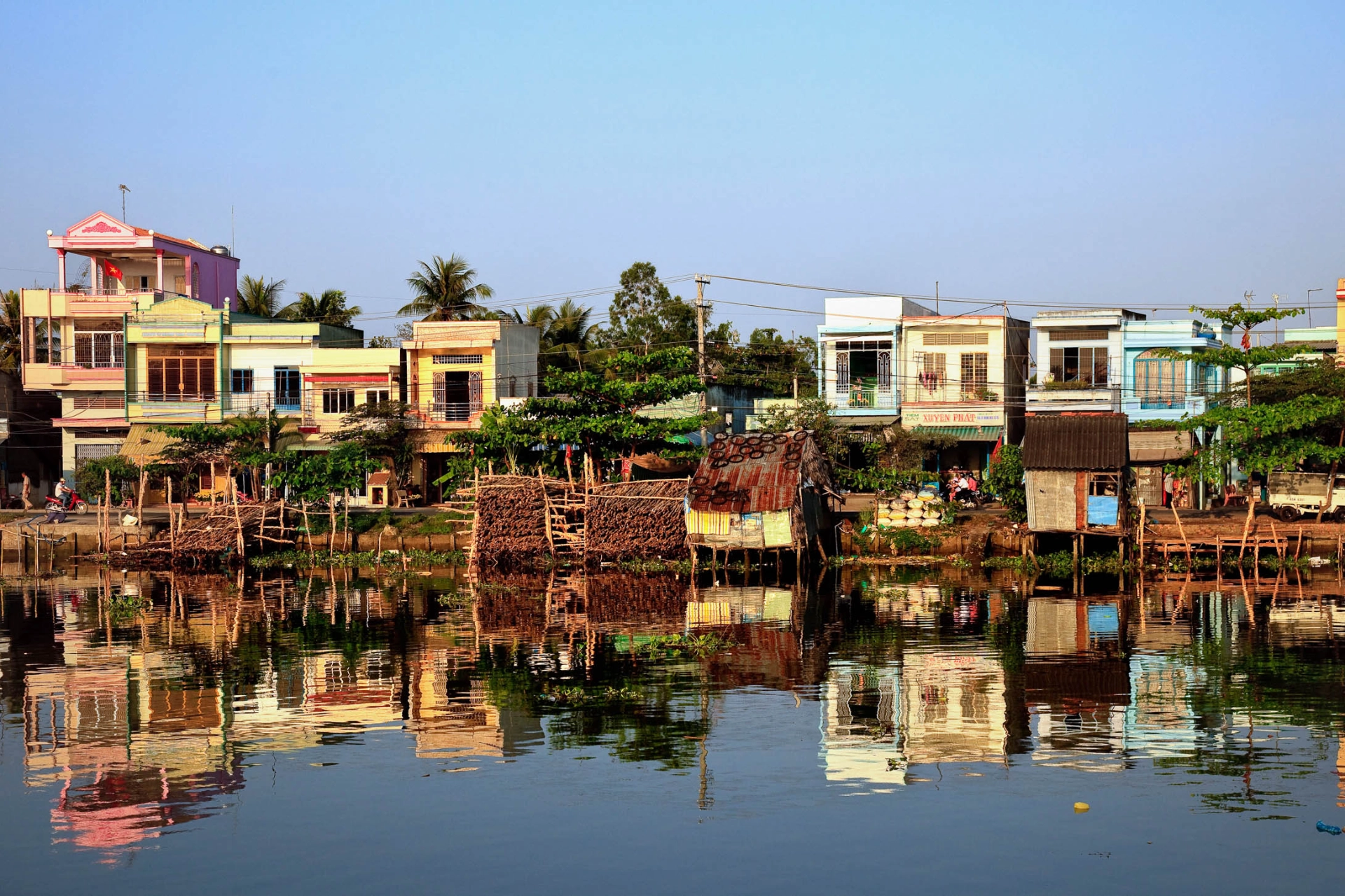 Mekongfloden i Mekongdeltaet i södra Vietnam