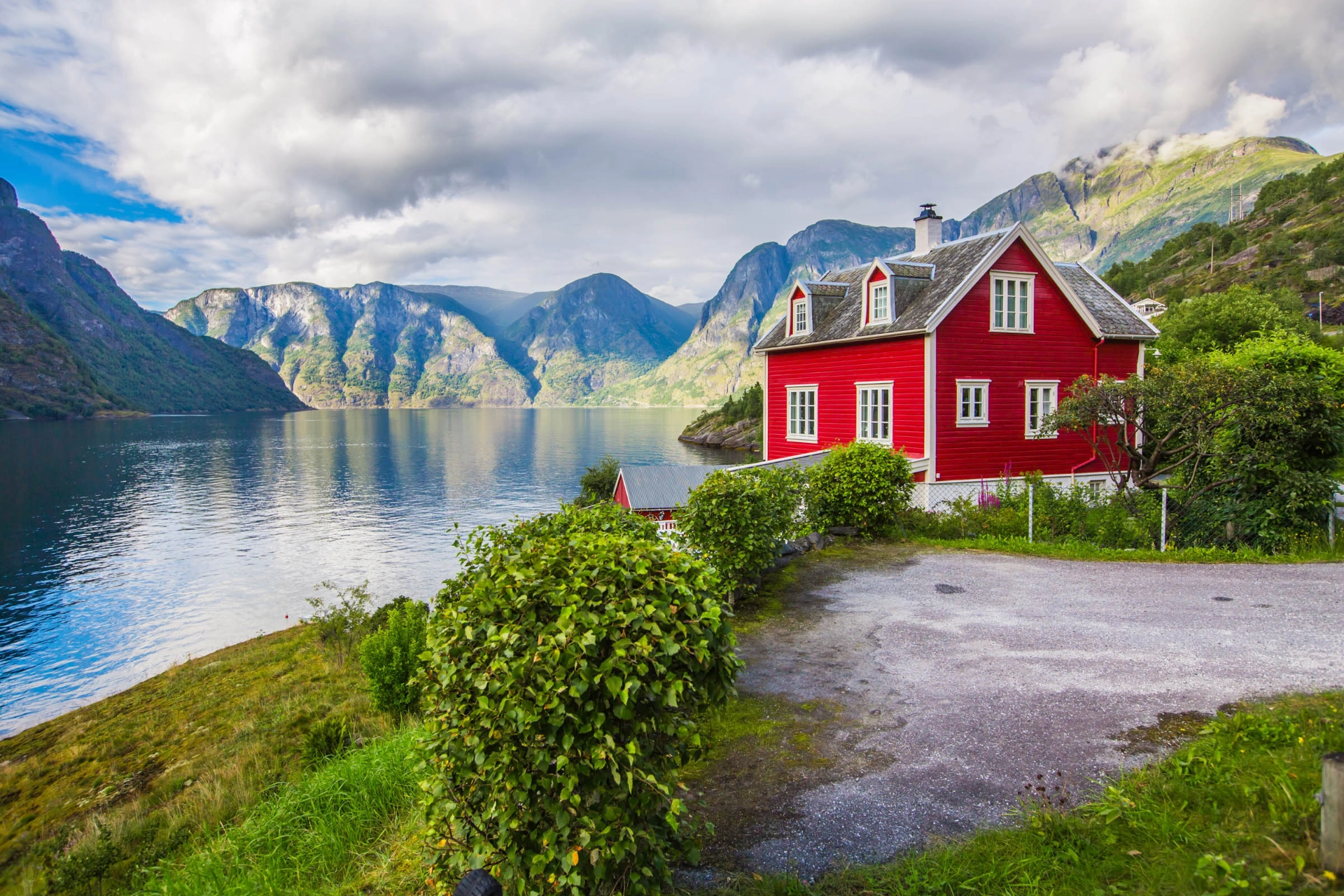 Vid den UNESCO-skyddade Sognefjorden