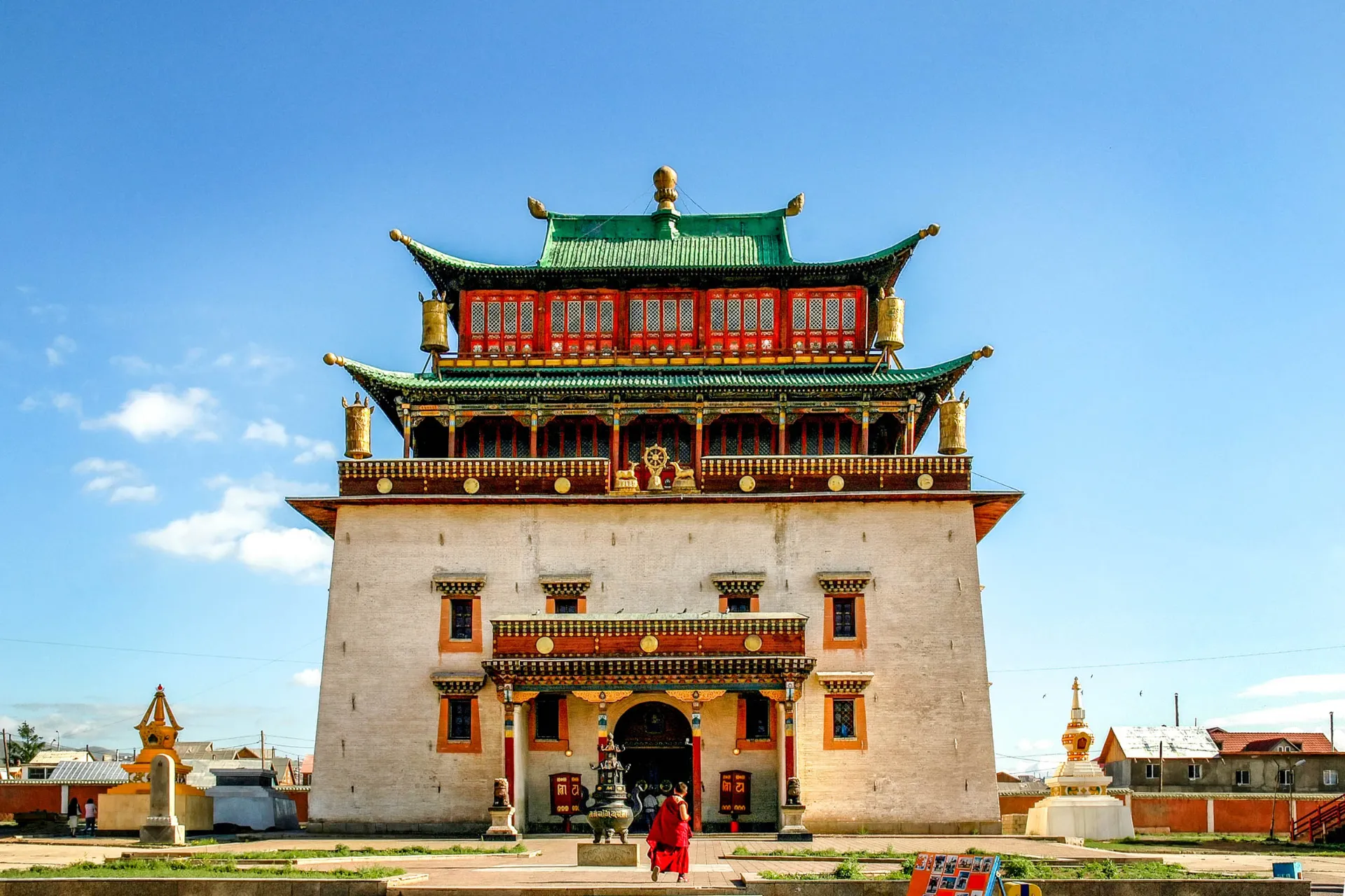 Gandan-klostret i Ulan Bator – Mongoliets viktigaste buddhistiska kloster