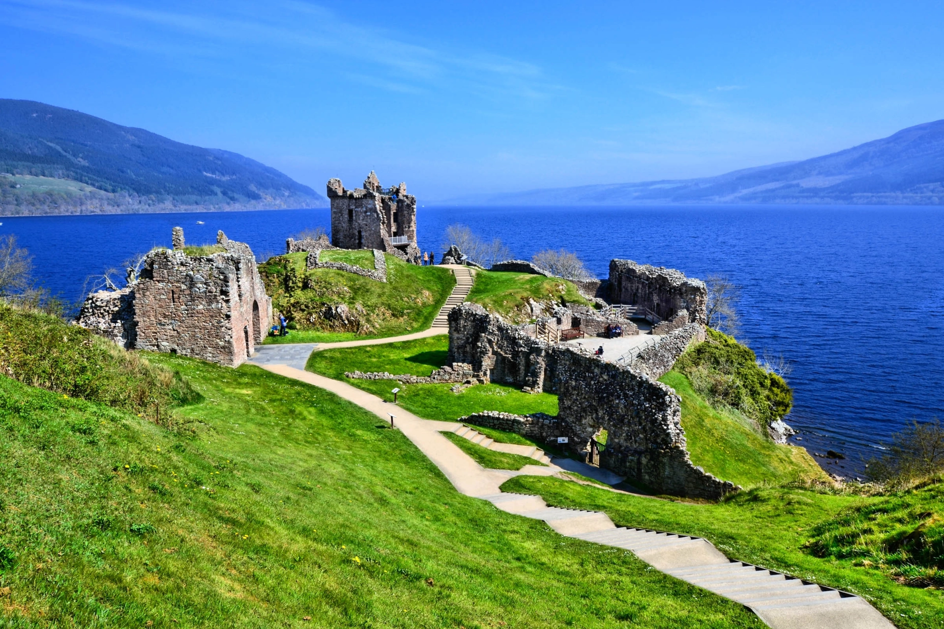 Urquhart slottsruin vid Loch Ness