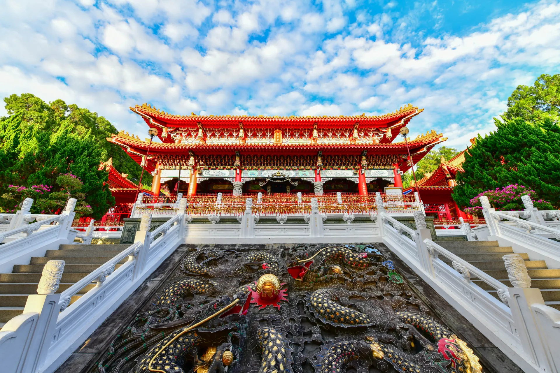 Wenwu-templet vid Sol‑ och Månsjön