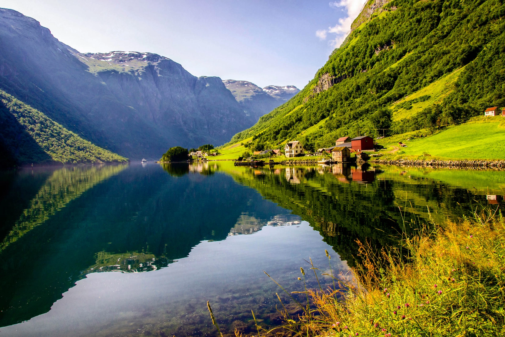 Utsikt över Sognefjorden från Flåm