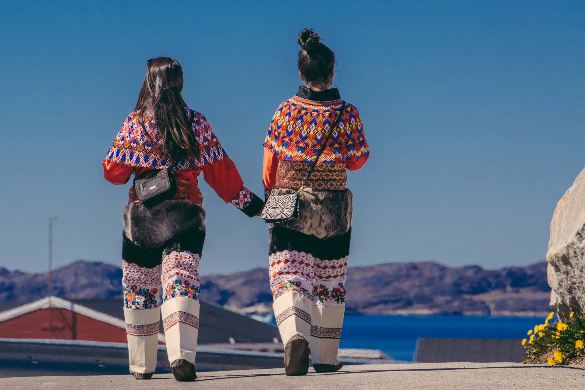 Inuiter i nationaldräkter Inuiter i nationaldräkter