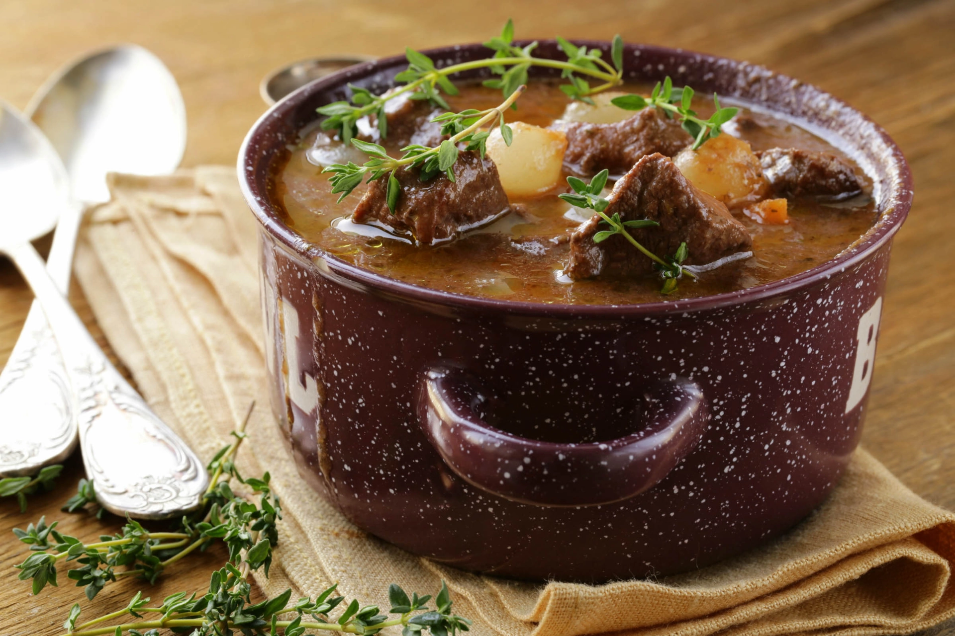 Klassisk fransk maträtt - Boef Bourguignon