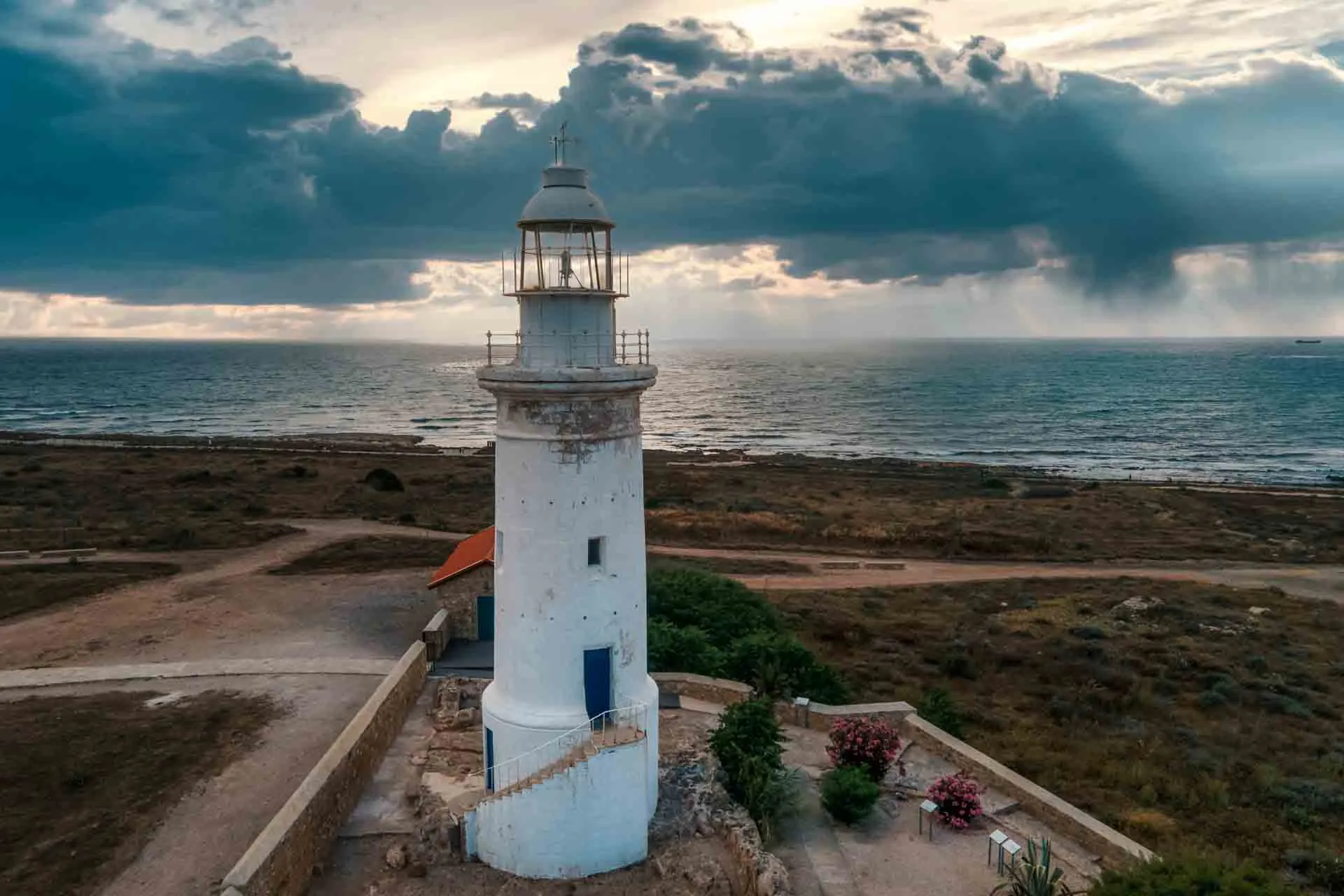Fyren i Paphos är cirka 20 meter hög