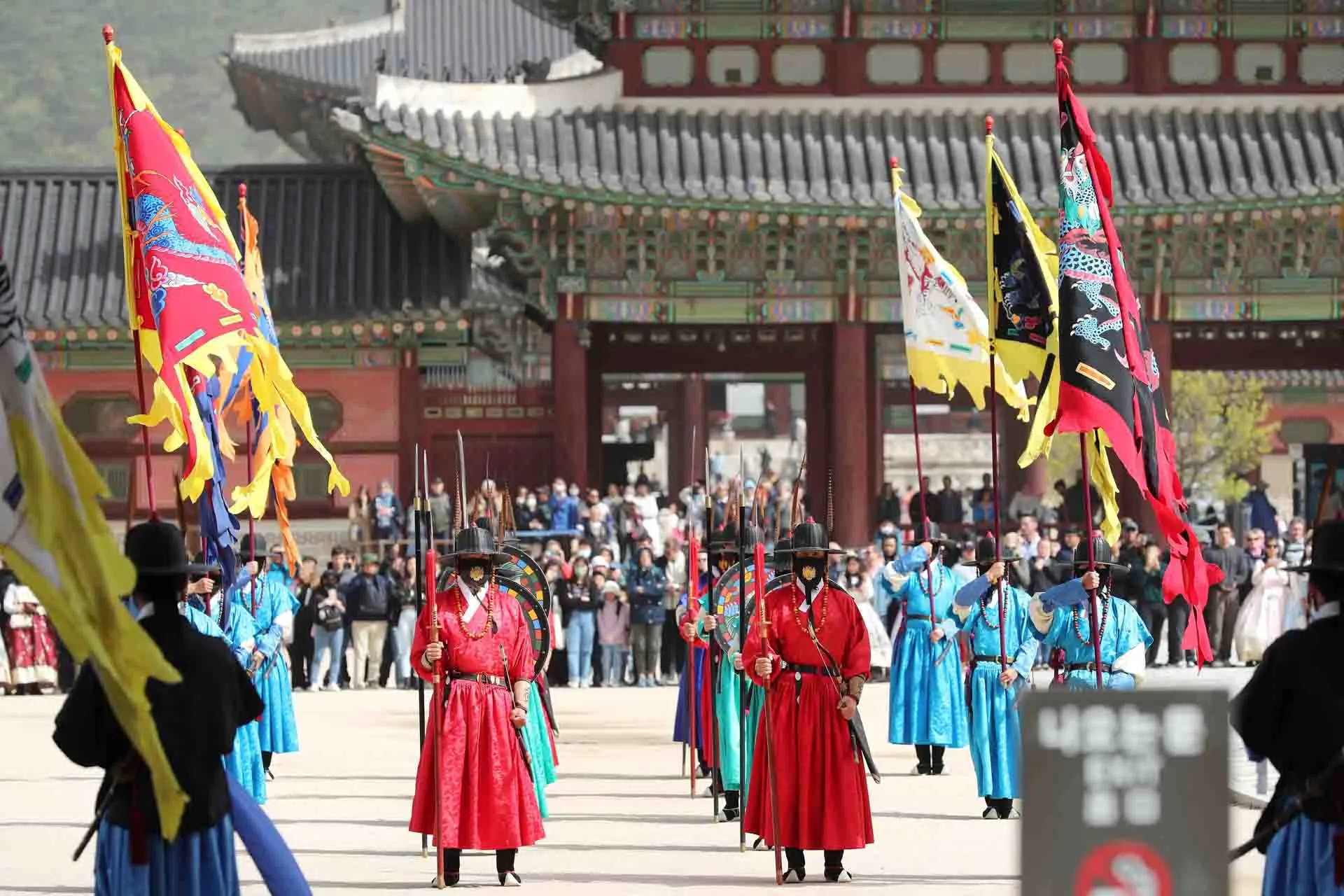 Gyeongbokgung-palatset i Seoul – berömt för vaktavlösningsceremonin