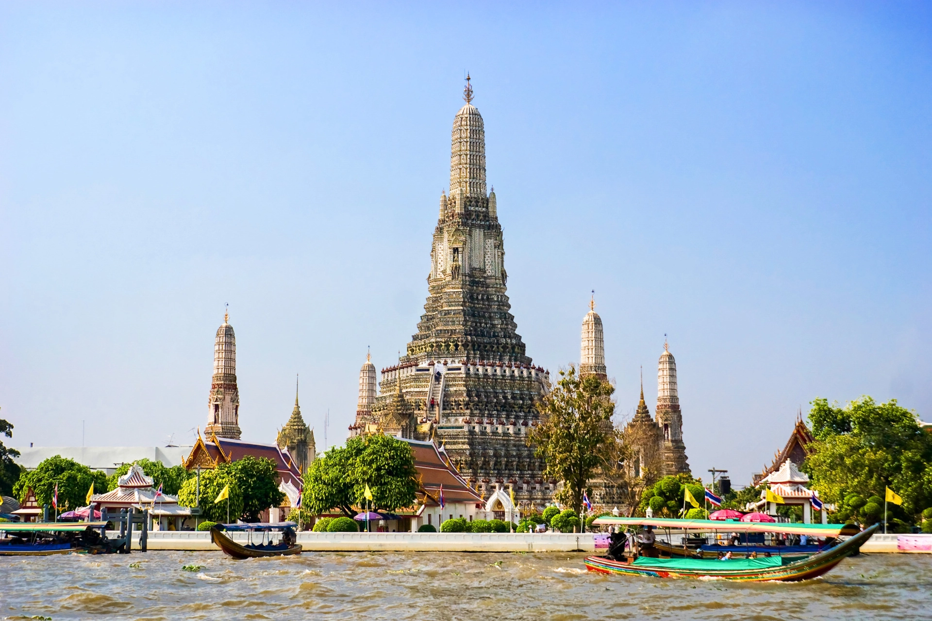 Wat Arun – även känd som Gryningens Tempel – som ligger i Bangkok