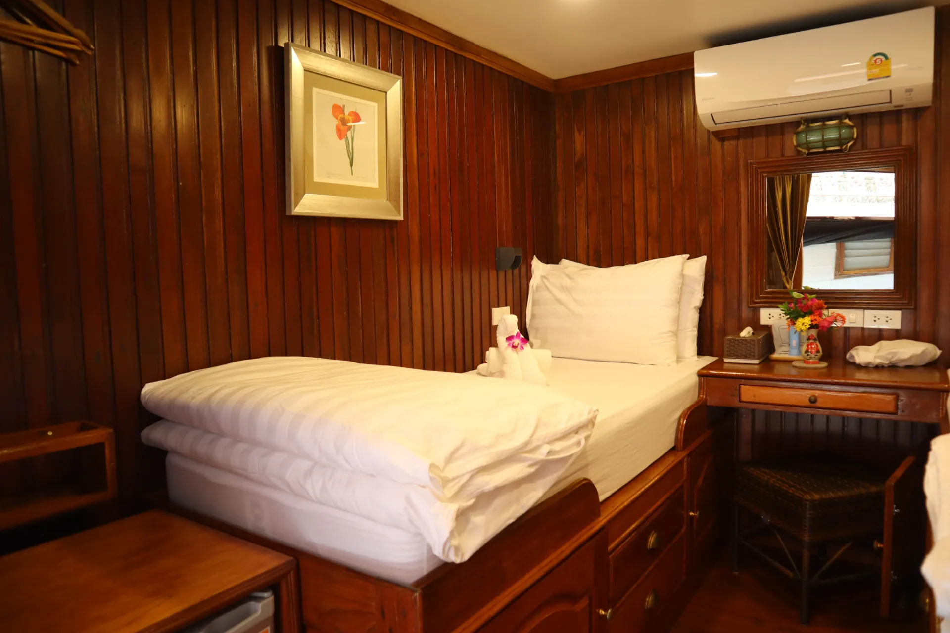 Tvåbäddshytt med luftkonditionering Tvåbäddshytt med luftkonditionering