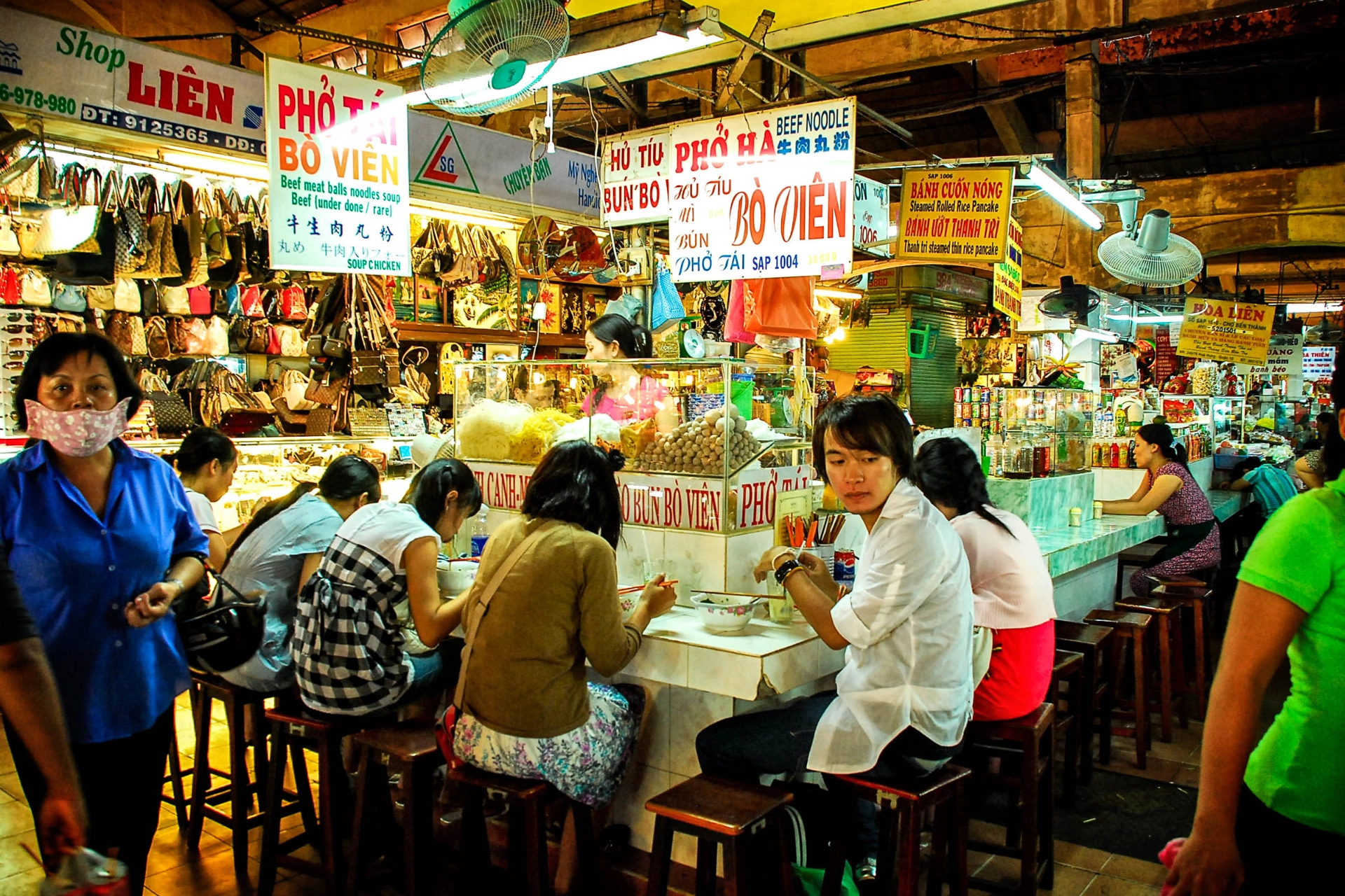 Binh Tay-marknaden i Ho Chi Minh-staden