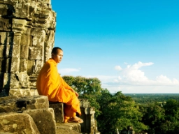 Munk vid Angkor Wat