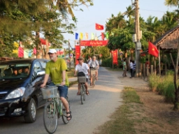 På cykeltur i området runt Hoi An