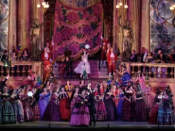 La Traviata - Praktfulla kostymer