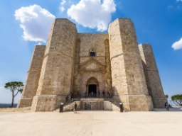 Castel del Monte i Apulien