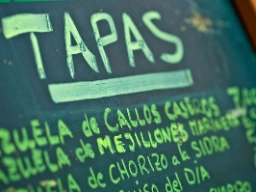 Det finns tapasbarer överallt i Andalusien
