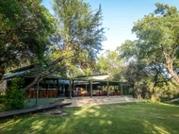 Ät- och rekreationsområde i lägret Ät- och rekreationsområde i lägret