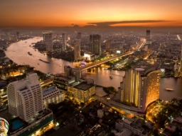 Solnedgång över Bangkok