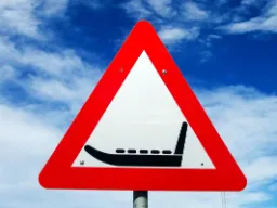 Se upp – slädar eller snöskotrar i området! Se upp – slädar eller snöskotrar i området!