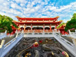 Wenwu-templet vid Sol‑ och Månsjön