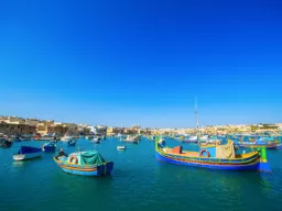 Marsaxlokk är berömt för sina fiskebåtar