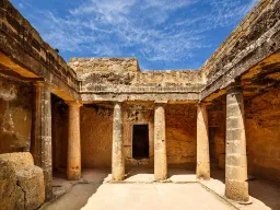 Konungarnas gravar härstammar från 400-talet f.Kr.