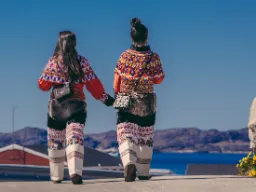 Inuiter i nationaldräkter Inuiter i nationaldräkter