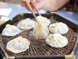 Xiao long bao – kinesiska sopdumplings från Shanghai