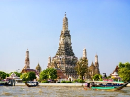 Wat Arun – även känd som Gryningens Tempel – som ligger i Bangkok