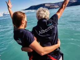 Guiderna gläds åt den vackra utsikten Guiderna gläds åt den vackra utsikten