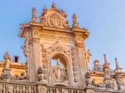 Lecce är känt för sin barockarkitektur