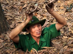 De berömda Cu Chi-tunnlarne blev byggt av Vietcong 1940-1960