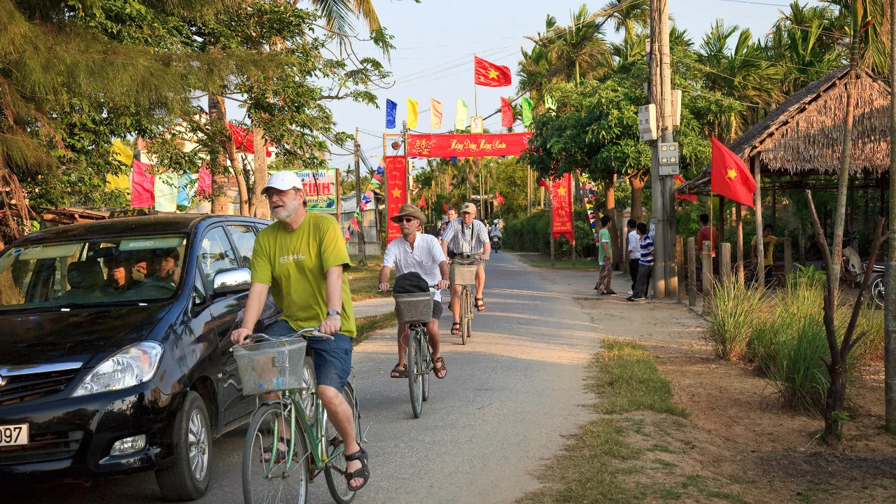 På cykeltur i området runt Hoi An På cykeltur i området runt Hoi An