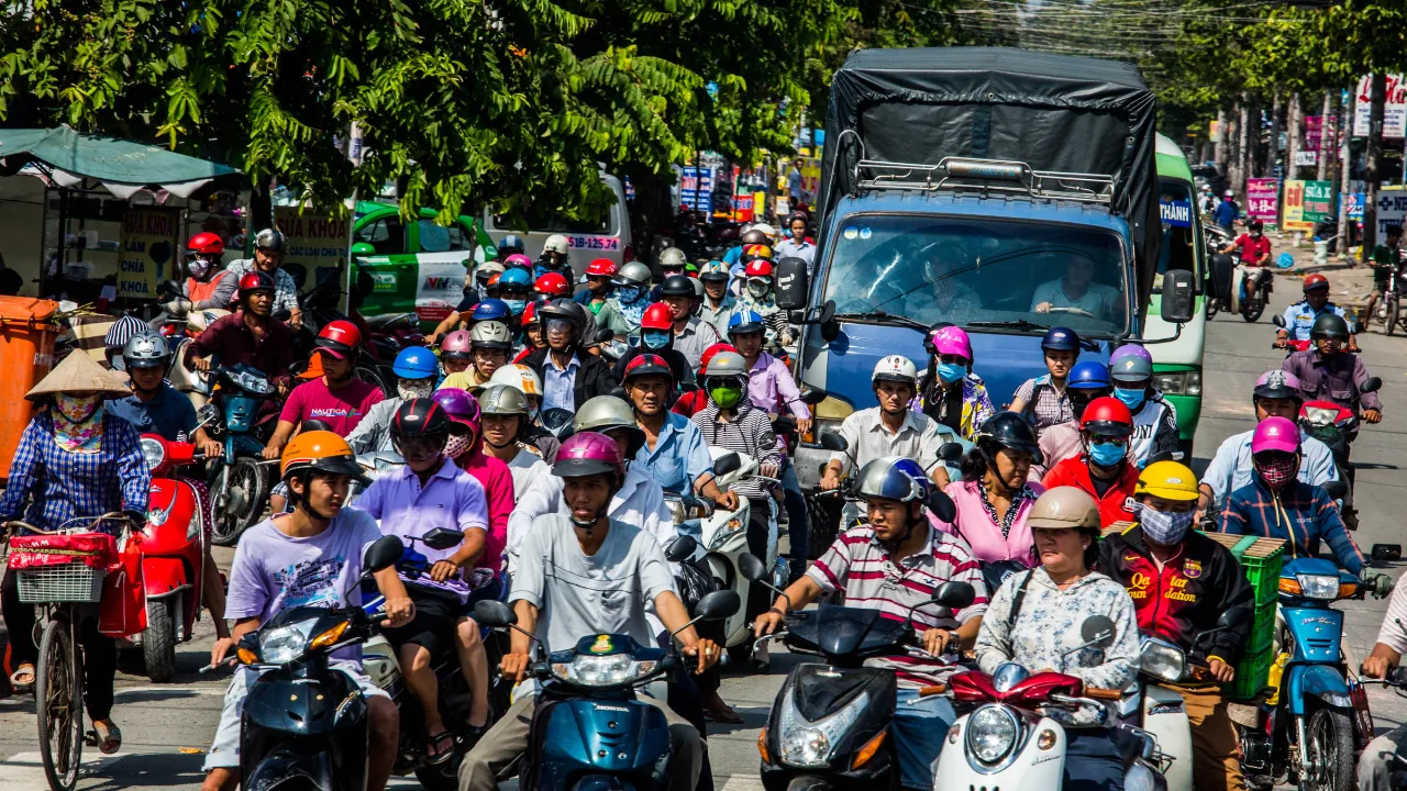 Bra idé att bära hjälm i Ho Chi Minh-staden Bra idé att bära hjälm i Ho Chi Minh-staden