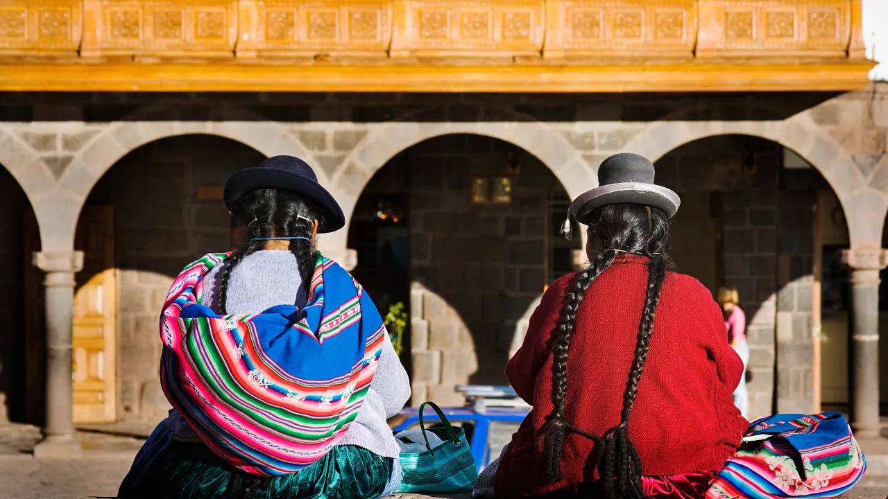 De satsar på färgerna i Cusco De satsar på färgerna i Cusco