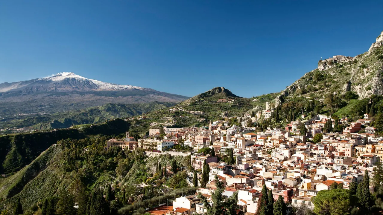Utsikten till Etna från Taormina