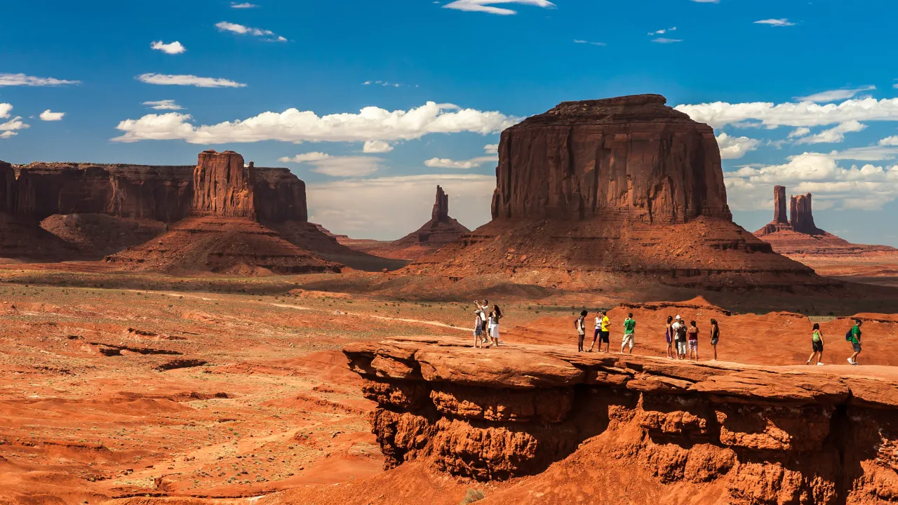 Det fantastiska naturfenomenet Monument Valley Det fantastiska naturfenomenet Monument Valley