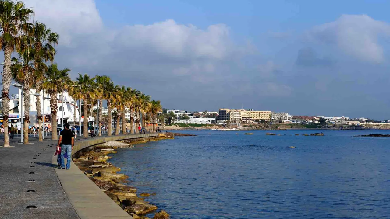 Paphos hamnpromenad