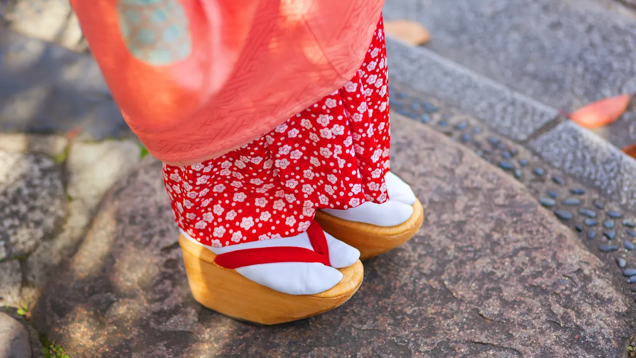 Traditionella japanska geisha-sandaler Traditionella japanska geisha-sandaler