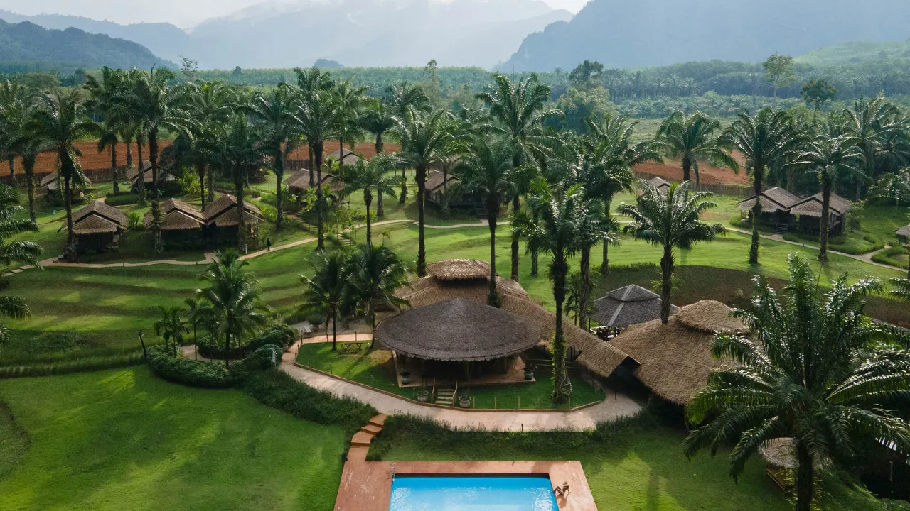 Charmerende Khao Sok Boutique Hideaway med komfortable safaritelte Charmerende Khao Sok Boutique Hideaway med komfortable safaritelte