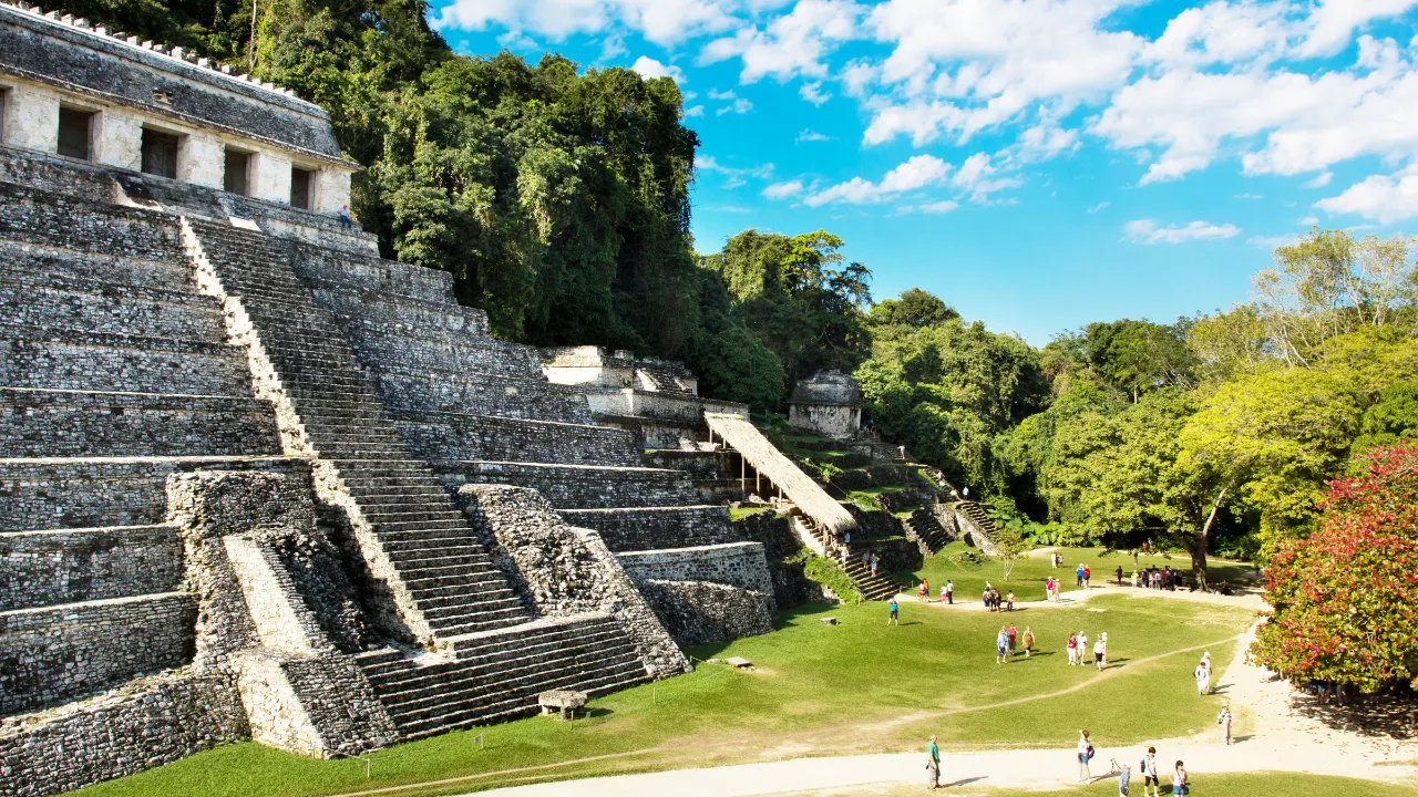 Inskriptionernas tempel – Maya-ruin i Palenque Inskriptionernas tempel – Maya-ruin i Palenque