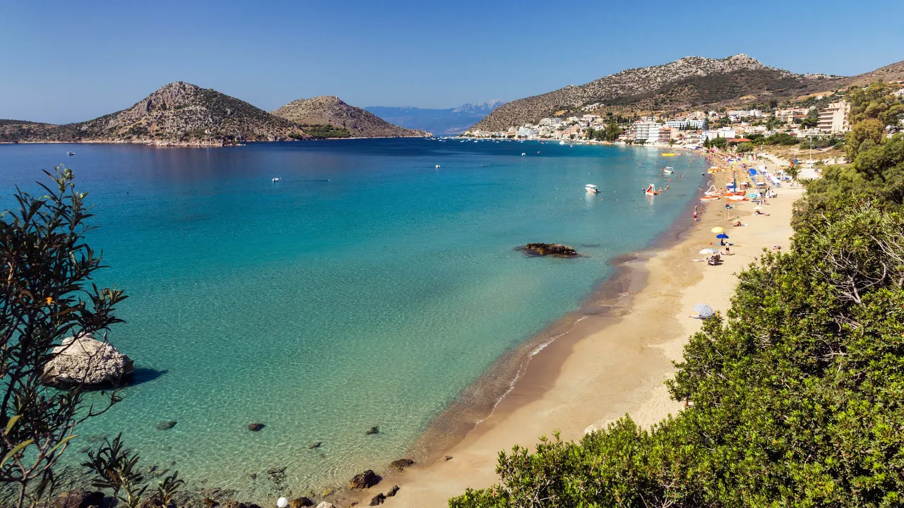 Idyliska Tolo vid havet Idyliska Tolo vid havet