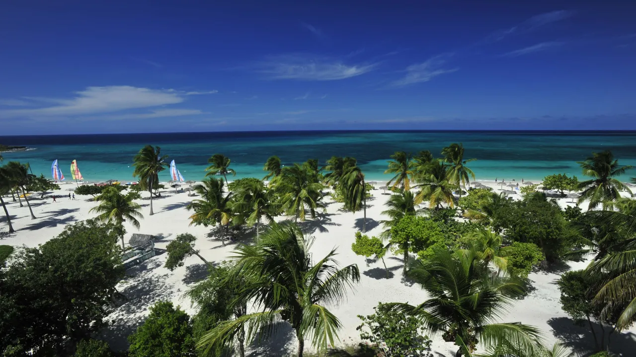 Guardalavaca-stranden i paradisiskt skick