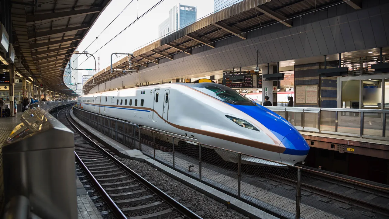 Höghastighetståget Shinkansen Höghastighetståget Shinkansen