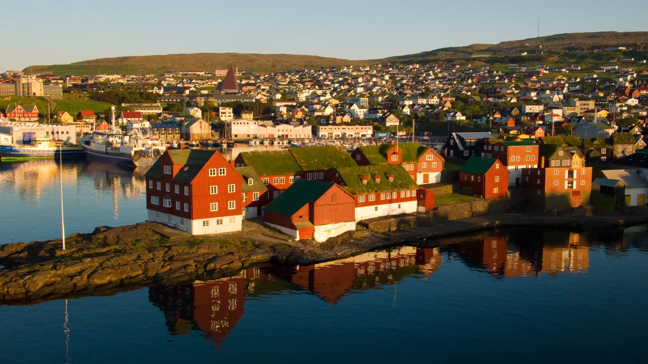 Solnedgång över Tórshavn Solnedgång över Tórshavn