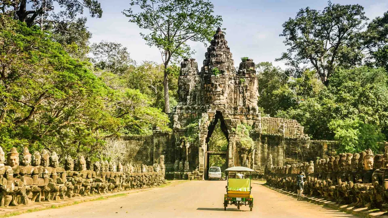 Den södra porten till Angkor Thom Den södra porten till Angkor Thom