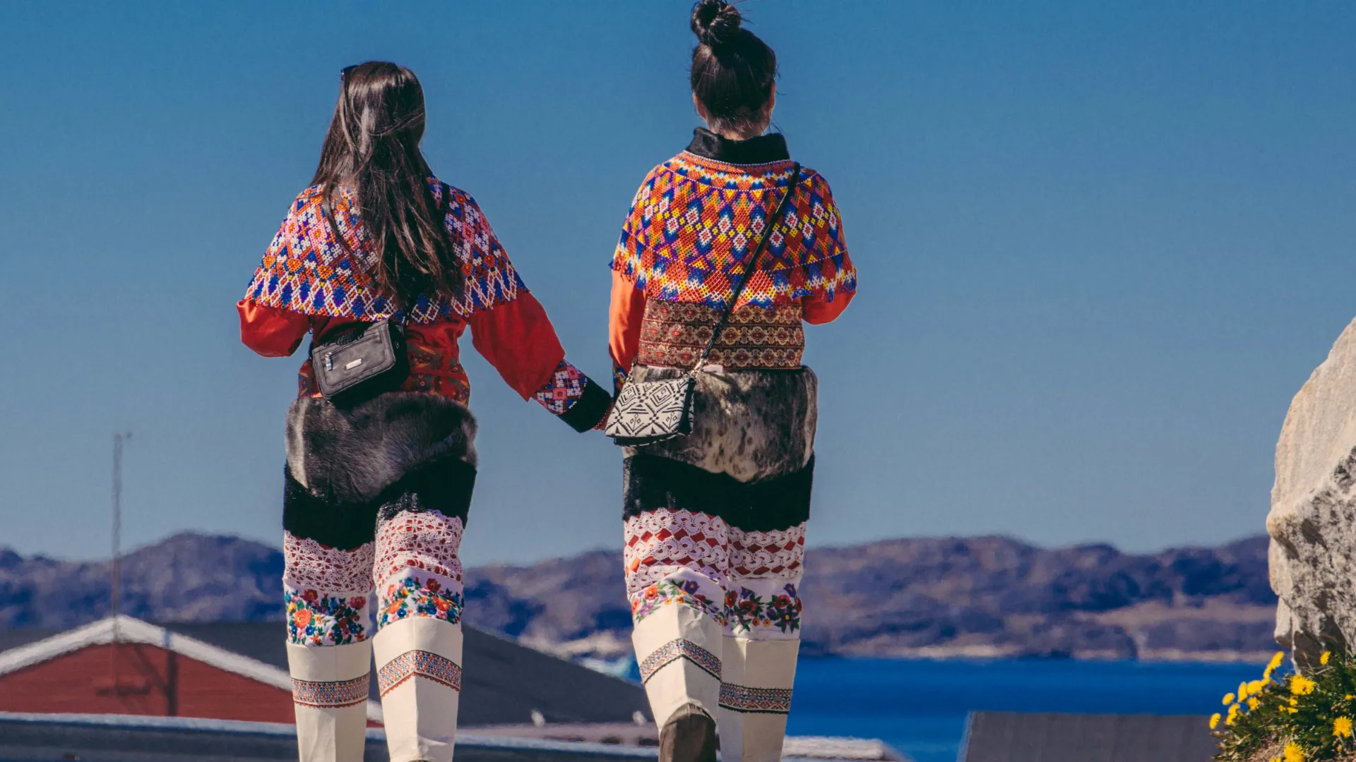 Inuiter i nationaldräkter Inuiter i nationaldräkter