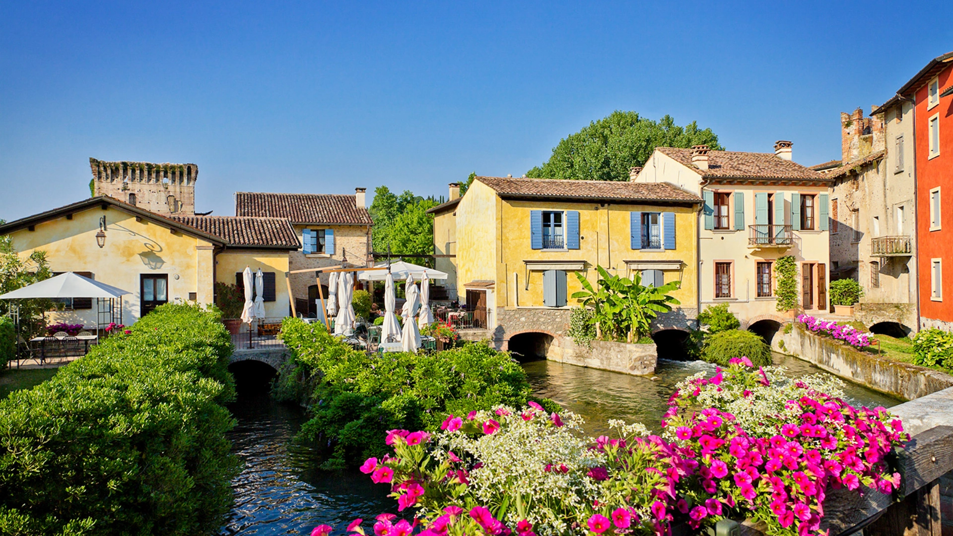 Borghetto är en av Italiens mest bedårande städer